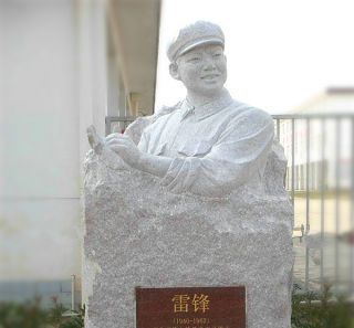 制作人物雕塑需要考慮的因素有哪些？