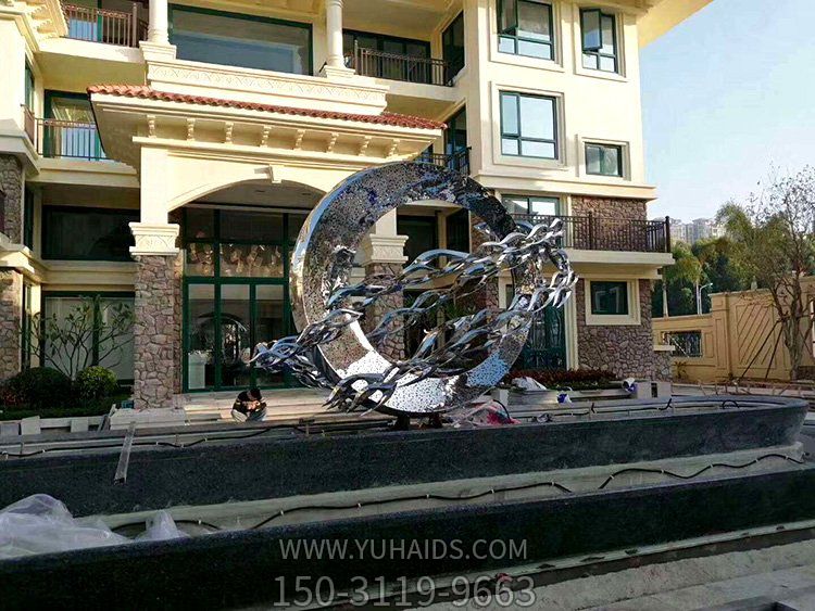 園林草坪景觀(guān) 創(chuàng)意小品月亮金屬雕塑