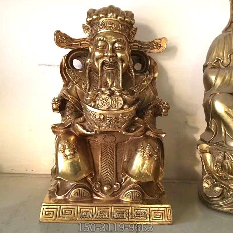 家居供奉銅雕財神爺?shù)袼?>
                                <h2>家居供奉銅雕財神爺?shù)袼?參數(shù)說明</h2>
                                                                        <table>
                                      <tr>
                                        <th>產(chǎn)品標題</th>
                                        <td>家居供奉銅雕財神爺?shù)袼?/td>
                                      </tr>
                                      <tr>
                                        <th>發(fā)布時間</th>
                                        <td>2023-06-07 09:06</td>
                                      </tr>
                                      <tr>
                                        <th>價格</th>
                                        <td><span>電話咨詢</td>
                                      </tr>
                                                                              <tr>
                                          <th>制作材質(zhì)</th>
                                          <td>銅雕</td>
                                        </tr>
                                                                          </table>
                                <h2>家居供奉銅雕財神爺?shù)袼?詳細說明</h2>
                                <p>玉海雕塑是一家綜合性的雕塑公司，擁有多款家居供奉銅雕財神爺?shù)袼苣Ｐ?，可加工定制多種家居供奉銅雕財神爺?shù)袼?，支持材質(zhì)、樣式、風(fēng)格、尺寸大小等方面的調(diào)整修改定制。我們所加工制作的家居供奉銅雕財神爺?shù)袼苜|(zhì)優(yōu)價廉，遍布全國多個省市地區(qū)，想要了解更多案例圖片，請電話或微信咨詢。材質(zhì)、大小、樣式等都可以按需定制，還可根據(jù)您提供給的家居供奉銅雕財神爺?shù)袼軜訄D進行制作！如有相關(guān)需求，歡迎致電（微信同號）：<span>150-3119-9663</span></p>
                                                                <div   class=
