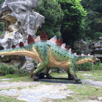 劍齒龍，玻璃鋼仿真恐龍仿生雕塑