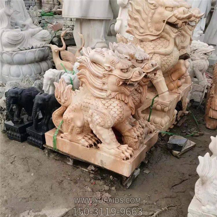 庭院村口仿古做舊動(dòng)物 石雕獅子一對(duì) 鎮(zhèn)宅招財(cái)?shù)袼?>
                                <h2>庭院村口仿古做舊動(dòng)物 石雕獅子一對(duì) 鎮(zhèn)宅招財(cái)?shù)袼?參數(shù)說(shuō)明</h2>
                                                                        <table>
                                      <tr>
                                        <th>產(chǎn)品標(biāo)題</th>
                                        <td>庭院村口仿古做舊動(dòng)物 石雕獅子一對(duì) 鎮(zhèn)宅招財(cái)?shù)袼?/td>
                                      </tr>
                                      <tr>
                                        <th>發(fā)布時(shí)間</th>
                                        <td>2023-06-07 10:31</td>
                                      </tr>
                                      <tr>
                                        <th>價(jià)格</th>
                                        <td><span>電話咨詢</td>
                                      </tr>
                                                                              <tr>
                                          <th>雕刻內(nèi)容</th>
                                          <td>動(dòng)物、獅子、動(dòng)物</td>
                                        </tr>
                                                                              <tr>
                                          <th>制作材質(zhì)</th>
                                          <td>石雕</td>
                                        </tr>
                                                                              <tr>
                                          <th>其他</th>
                                          <td>仿古</td>
                                        </tr>
                                                                          </table>
                                <h2>庭院村口仿古做舊動(dòng)物 石雕獅子一對(duì) 鎮(zhèn)宅招財(cái)?shù)袼?詳細(xì)說(shuō)明</h2>
                                <p>玉海雕塑是一家綜合性的雕塑公司，擁有多款庭院村口仿古做舊動(dòng)物雕塑模型，可加工定制多種庭院村口仿古做舊動(dòng)物雕塑，支持材質(zhì)、樣式、風(fēng)格、尺寸大小等方面的調(diào)整修改定制。我們所加工制作的庭院村口仿古做舊動(dòng)物雕塑質(zhì)優(yōu)價(jià)廉，遍布全國(guó)多個(gè)省市地區(qū)，想要了解更多案例圖片，請(qǐng)電話或微信咨詢。材質(zhì)、大小、樣式等都可以按需定制，還可根據(jù)您提供給的庭院村口仿古做舊動(dòng)物雕塑樣圖進(jìn)行制作！如有相關(guān)需求，歡迎致電（微信同號(hào)）：<span>150-3119-9663</span></p>
                                                                <div   class=