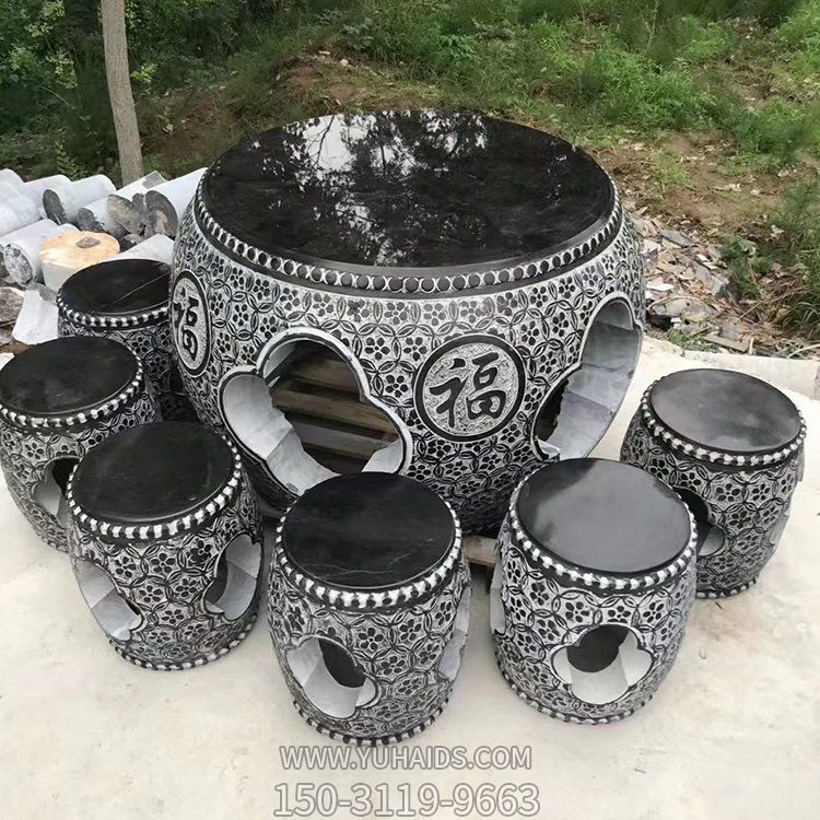 黑色，整石鏤雕，圓桌凳雕塑