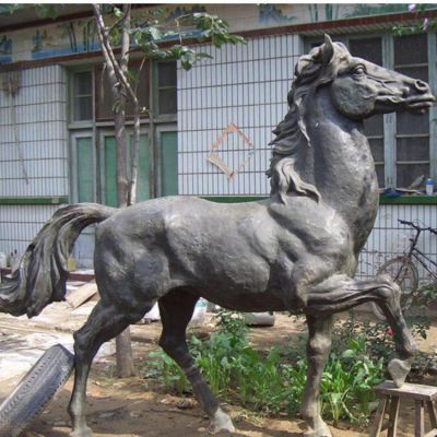 行走的馬兒，鑄銅動(dòng)物馬雕塑