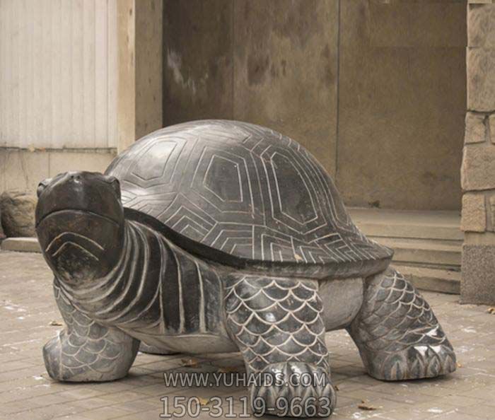 庭院戶外不銹鋼仿真動(dòng)物烏龜?shù)袼?>
                                <h2>庭院戶外不銹鋼仿真動(dòng)物烏龜?shù)袼?參數(shù)說(shuō)明</h2>
                                                                        <table>
                                      <tr>
                                        <th>產(chǎn)品標(biāo)題</th>
                                        <td>庭院戶外不銹鋼仿真動(dòng)物烏龜?shù)袼?/td>
                                      </tr>
                                      <tr>
                                        <th>發(fā)布時(shí)間</th>
                                        <td>2023-06-07 12:49</td>
                                      </tr>
                                      <tr>
                                        <th>價(jià)格</th>
                                        <td><span>電話咨詢</td>
                                      </tr>
                                                                              <tr>
                                          <th>雕刻內(nèi)容</th>
                                          <td>動(dòng)物</td>
                                        </tr>
                                                                              <tr>
                                          <th>制作材質(zhì)</th>
                                          <td>不銹鋼</td>
                                        </tr>
                                                                              <tr>
                                          <th>其他</th>
                                          <td>仿真</td>
                                        </tr>
                                                                          </table>
                                <h2>庭院戶外不銹鋼仿真動(dòng)物烏龜?shù)袼?詳細(xì)說(shuō)明</h2>
                                <p>玉海雕塑是一家綜合性的雕塑公司，擁有多款庭院戶外不銹鋼仿真動(dòng)物烏龜?shù)袼苣Ｐ停杉庸ざㄖ贫喾N庭院戶外不銹鋼仿真動(dòng)物烏龜?shù)袼?，支持材質(zhì)、樣式、風(fēng)格、尺寸大小等方面的調(diào)整修改定制。我們所加工制作的庭院戶外不銹鋼仿真動(dòng)物烏龜?shù)袼苜|(zhì)優(yōu)價(jià)廉，遍布全國(guó)多個(gè)省市地區(qū)，想要了解更多案例圖片，請(qǐng)電話或微信咨詢。材質(zhì)、大小、樣式等都可以按需定制，還可根據(jù)您提供給的庭院戶外不銹鋼仿真動(dòng)物烏龜?shù)袼軜訄D進(jìn)行制作！如有相關(guān)需求，歡迎致電（微信同號(hào)）：<span>150-3119-9663</span></p>
                                                                <div   class=