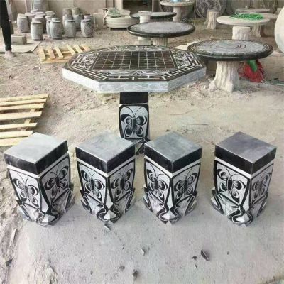 青石石桌凳，帶中國棋盤