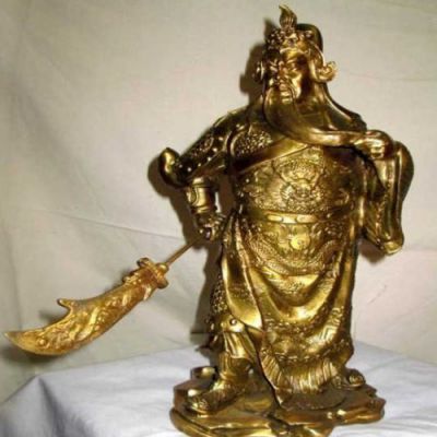 黃銅色關(guān)羽塑像，鑄銅歷史名人關(guān)于長(zhǎng)雕塑