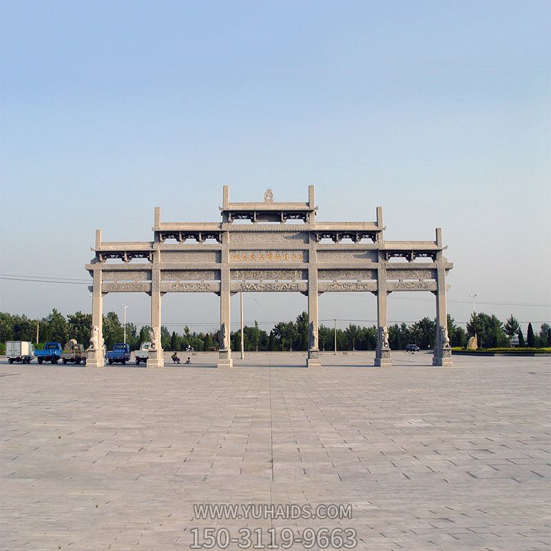 城市廣場(chǎng)簡易沖天式五門石雕牌坊雕塑