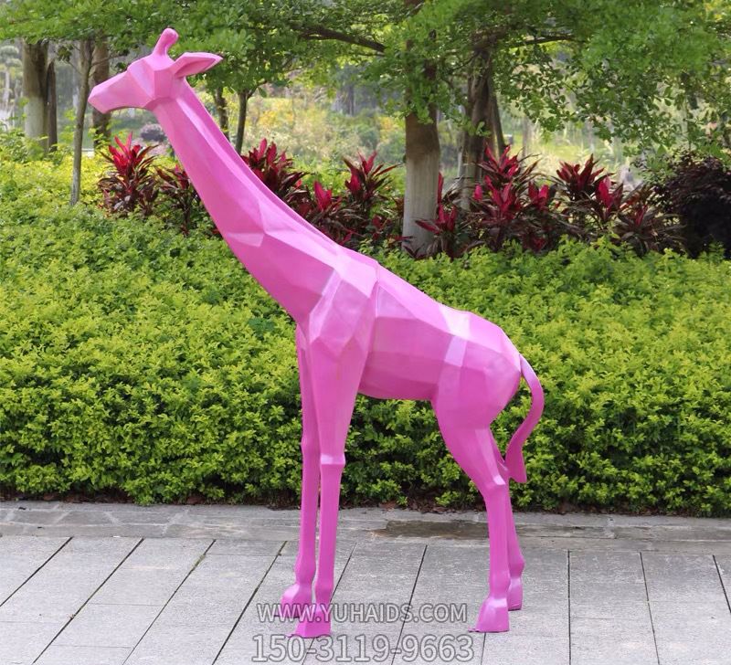 公園玻璃鋼幾何抽象戶(hù)外園林景觀長(zhǎng)頸鹿雕塑