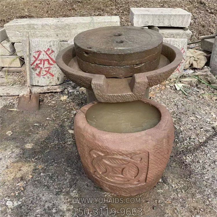 石雕磨盤(pán)，磨豆子的傳統(tǒng)設(shè)備雕塑