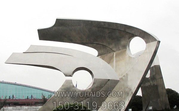 商廈兩只簡(jiǎn)約大號(hào)不銹鋼魚(yú)雕塑