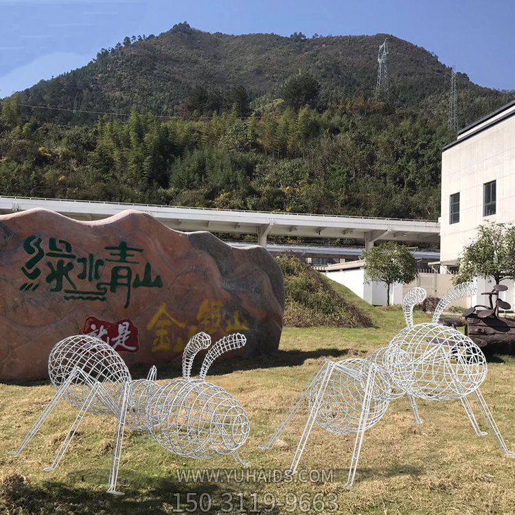 不銹鋼鐵藝螞蟻，鐵絲焊接成的鏤空螞蟻雕塑