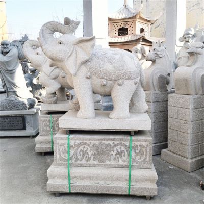 花崗巖石雕大象，卷鼻向上的大象