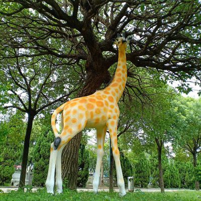 玻璃鋼仿真長頸鹿，公園園林草坪動物景觀