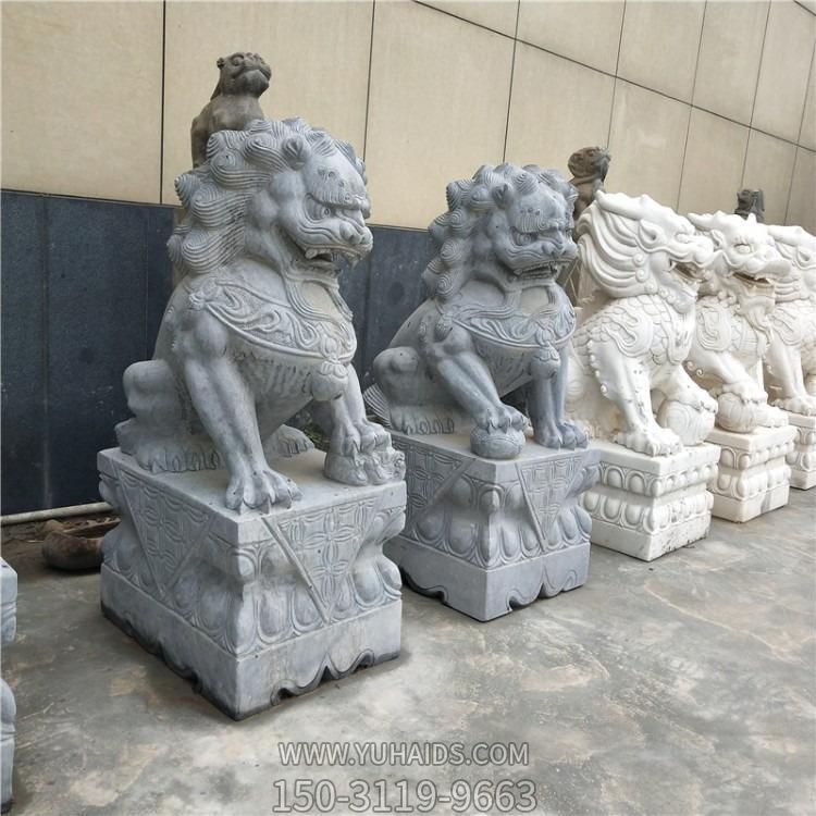 天然青石雕刻企業(yè)家用大門口鎮(zhèn)宅招財?shù)袼?>
                                <h2>天然青石雕刻企業(yè)家用大門口鎮(zhèn)宅招財?shù)袼?參數(shù)說明</h2>
                                                                        <table>
                                      <tr>
                                        <th>產(chǎn)品標(biāo)題</th>
                                        <td>天然青石雕刻企業(yè)家用大門口鎮(zhèn)宅招財?shù)袼?/td>
                                      </tr>
                                      <tr>
                                        <th>發(fā)布時間</th>
                                        <td>2023-06-08 06:17</td>
                                      </tr>
                                      <tr>
                                        <th>價格</th>
                                        <td><span>電話咨詢</td>
                                      </tr>
                                                                              <tr>
                                          <th>制作材質(zhì)</th>
                                          <td>石雕、青石、石雕</td>
                                        </tr>
                                                                              <tr>
                                          <th>應(yīng)用場所</th>
                                          <td>企業(yè)</td>
                                        </tr>
                                                                          </table>
                                <h2>天然青石雕刻企業(yè)家用大門口鎮(zhèn)宅招財?shù)袼?詳細(xì)說明</h2>
                                <p>玉海雕塑是一家綜合性的雕塑公司，擁有多款天然青石雕刻企業(yè)家用大門口鎮(zhèn)宅招財?shù)袼苣Ｐ?，可加工定制多種天然青石雕刻企業(yè)家用大門口鎮(zhèn)宅招財?shù)袼埽С植馁|(zhì)、樣式、風(fēng)格、尺寸大小等方面的調(diào)整修改定制。我們所加工制作的天然青石雕刻企業(yè)家用大門口鎮(zhèn)宅招財?shù)袼苜|(zhì)優(yōu)價廉，遍布全國多個省市地區(qū)，想要了解更多案例圖片，請電話或微信咨詢。材質(zhì)、大小、樣式等都可以按需定制，還可根據(jù)您提供給的天然青石雕刻企業(yè)家用大門口鎮(zhèn)宅招財?shù)袼軜訄D進(jìn)行制作！如有相關(guān)需求，歡迎致電（微信同號）：<span>150-3119-9663</span></p>
                                                                <div   class=