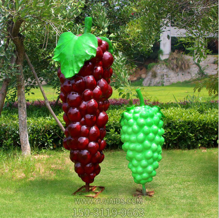 玻璃鋼葡萄，紅葡萄和綠葡萄雕塑