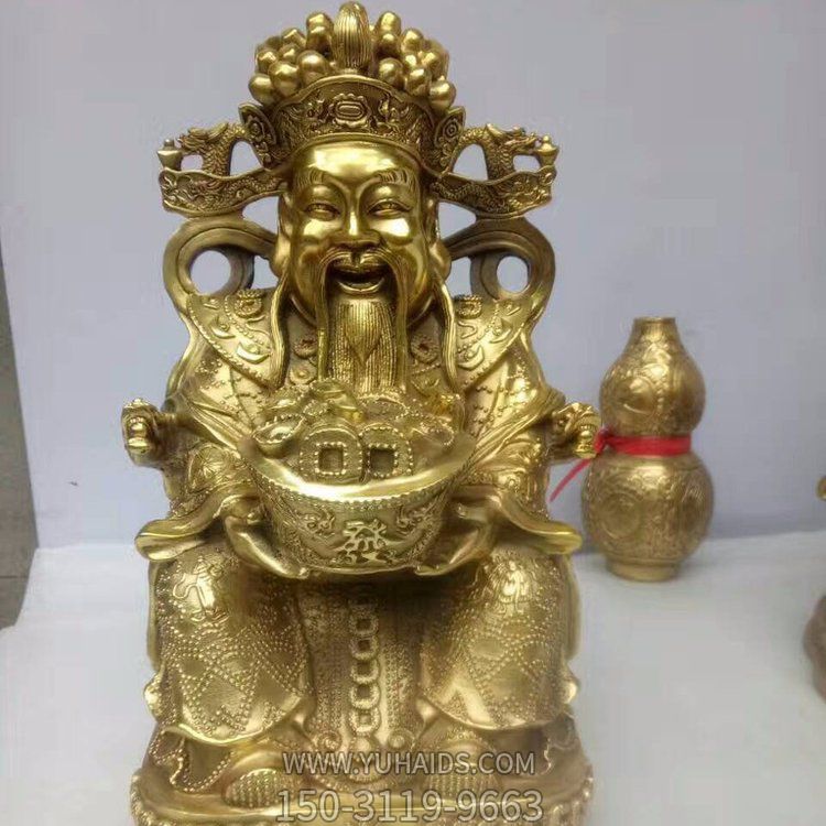 鑄銅戶外園林景觀財神爺?shù)袼?>
                                <h2>鑄銅戶外園林景觀財神爺?shù)袼?參數(shù)說明</h2>
                                                                        <table>
                                      <tr>
                                        <th>產(chǎn)品標(biāo)題</th>
                                        <td>鑄銅戶外園林景觀財神爺?shù)袼?/td>
                                      </tr>
                                      <tr>
                                        <th>發(fā)布時間</th>
                                        <td>2023-06-08 10:12</td>
                                      </tr>
                                      <tr>
                                        <th>價格</th>
                                        <td><span>電話咨詢</td>
                                      </tr>
                                                                              <tr>
                                          <th>雕刻內(nèi)容</th>
                                          <td>園林</td>
                                        </tr>
                                                                              <tr>
                                          <th>其他</th>
                                          <td>景觀</td>
                                        </tr>
                                                                              <tr>
                                          <th>制作材質(zhì)</th>
                                          <td>鑄銅</td>
                                        </tr>
                                                                          </table>
                                <h2>鑄銅戶外園林景觀財神爺?shù)袼?詳細(xì)說明</h2>
                                <p>玉海雕塑是一家綜合性的雕塑公司，擁有多款鑄銅戶外園林景觀財神爺?shù)袼苣Ｐ?，可加工定制多種鑄銅戶外園林景觀財神爺?shù)袼?，支持材質(zhì)、樣式、風(fēng)格、尺寸大小等方面的調(diào)整修改定制。我們所加工制作的鑄銅戶外園林景觀財神爺?shù)袼苜|(zhì)優(yōu)價廉，遍布全國多個省市地區(qū)，想要了解更多案例圖片，請電話或微信咨詢。材質(zhì)、大小、樣式等都可以按需定制，還可根據(jù)您提供給的鑄銅戶外園林景觀財神爺?shù)袼軜訄D進(jìn)行制作！如有相關(guān)需求，歡迎致電（微信同號）：<span>150-3119-9663</span></p>
                                                                <div   class=