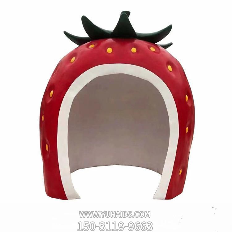 草莓房子，玻璃鋼卡通房屋雕塑