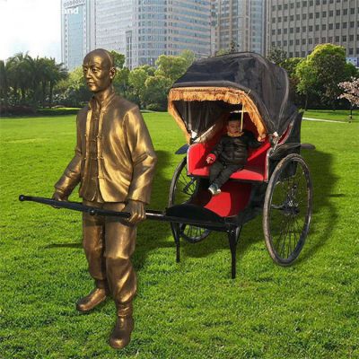 拉黃包車，玻璃鋼仿銅民俗生活人物雕塑
