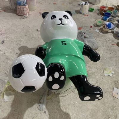 卡通彩繪熊貓雕塑是怎么制作出來(lái)的？
