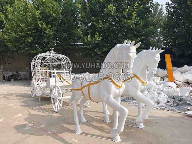 玻璃鋼+不銹鋼,馬拉車景觀雕塑