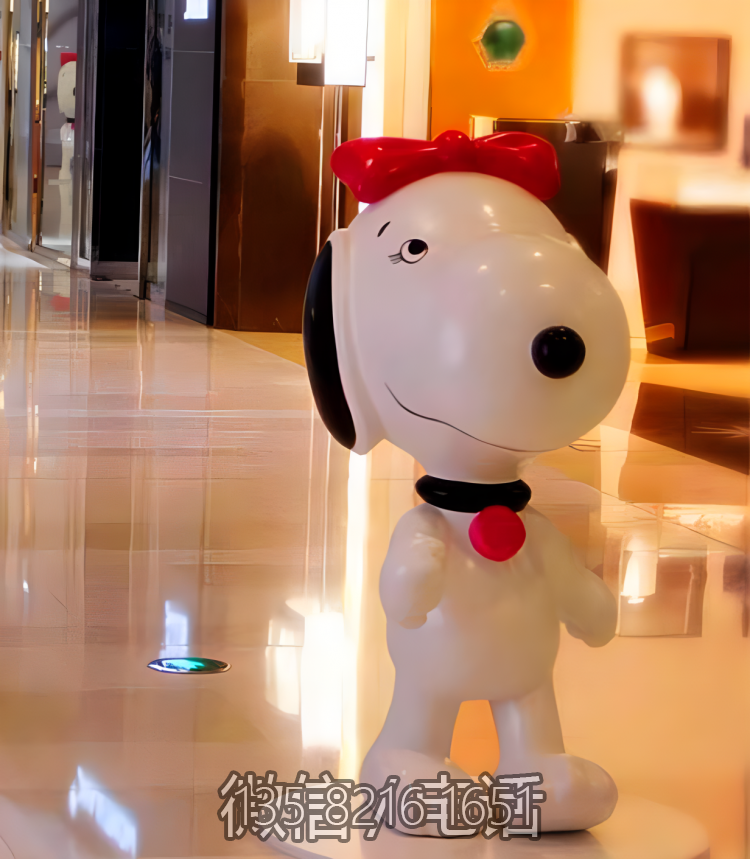 商場(chǎng)店鋪玻璃鋼卡通美陳裝飾擺件Snoopy雕塑