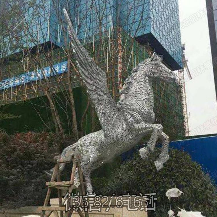 城市景觀擺件不銹鋼十二生肖創(chuàng)意鏤空動物擺件馬雕塑