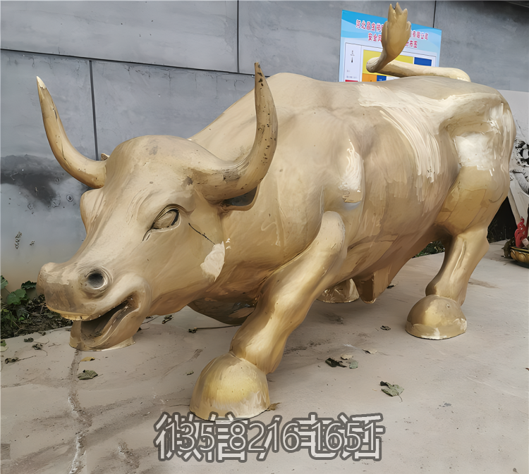 定制玻璃鋼鑄銅大型戶外廣場落地?cái)[件動物景觀華爾街牛雕塑