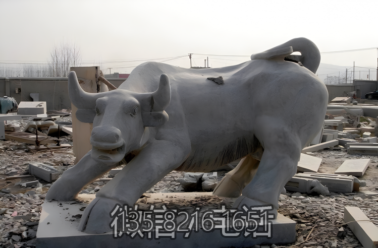 青石石雕園林戶外景觀裝飾動(dòng)物落地?cái)[件華爾街牛雕塑